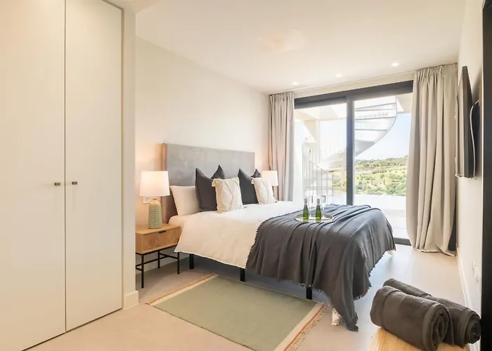 Deluxe Azahar Sea Views 1-2