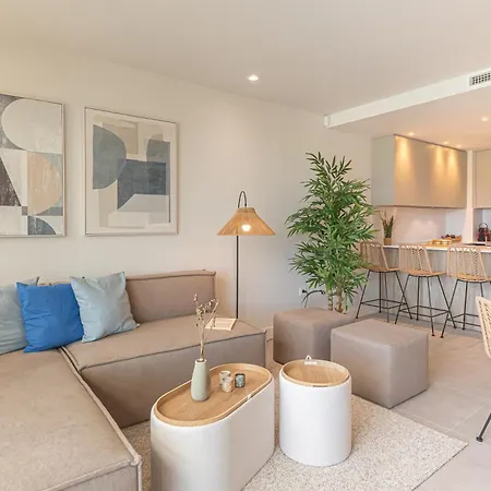 Apartman Deluxe Azahar Sea Views 1-2 *