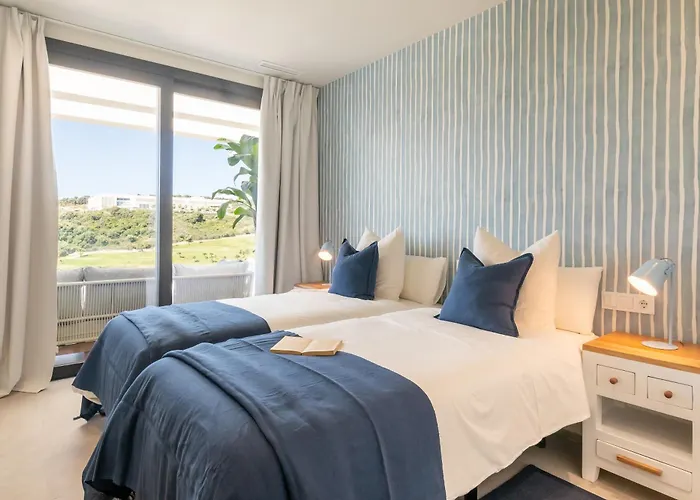 Deluxe Azahar Sea Views 1-2 * Estepona