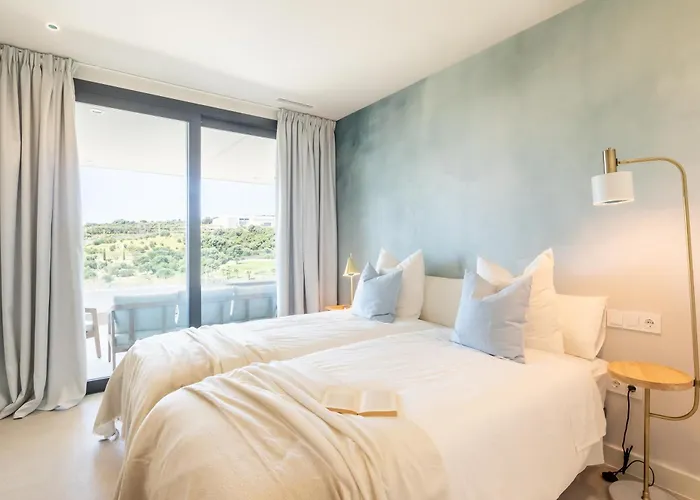 Deluxe Azahar Sea Views 1-2 Estepona