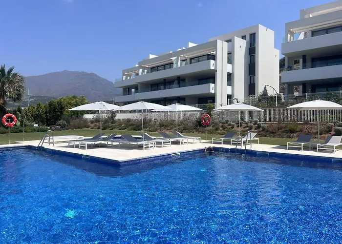 Lejlighed Deluxe Azahar Sea Views 1-2 Estepona