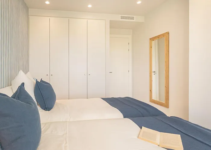 Deluxe Azahar Sea Views 1-2 公寓 *