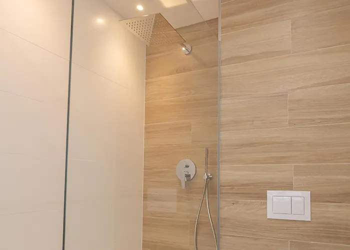 公寓 Deluxe Azahar Sea Views 1-2 埃斯特波纳